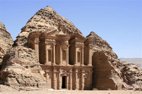 Petra .